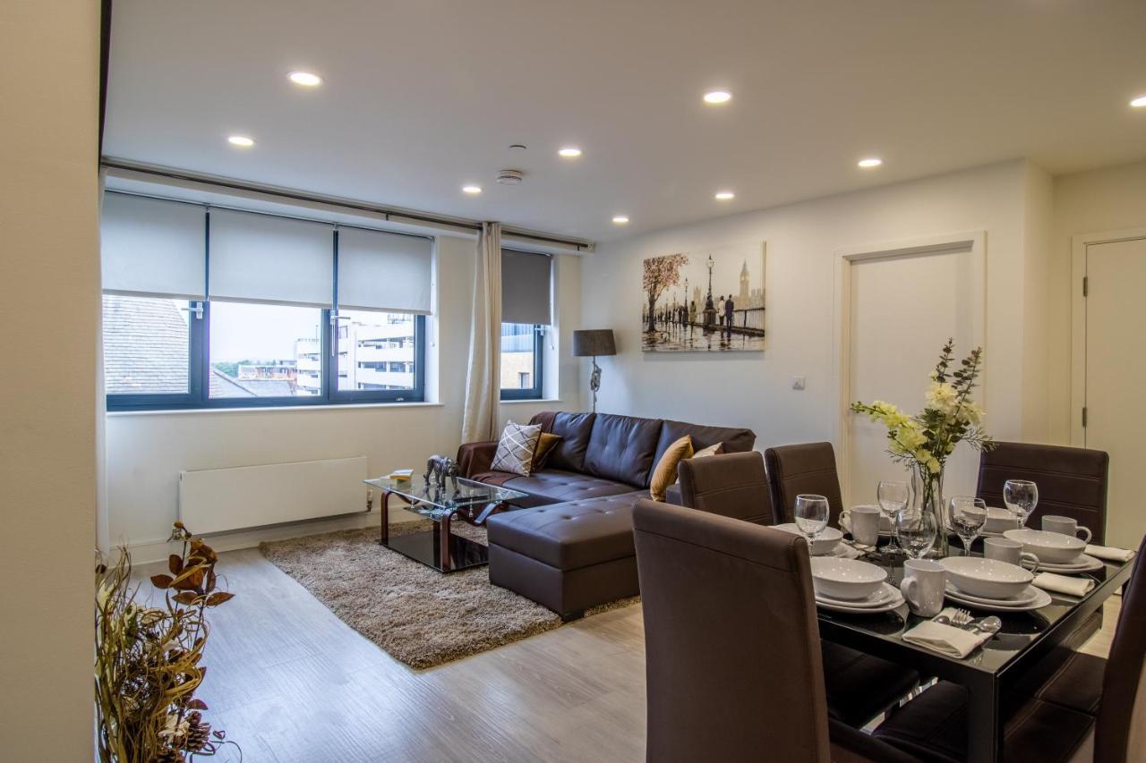 Virexxa Bedford Centre - Executive Suite - 2Bed Flat With Free Parking & Gym Exterior photo
