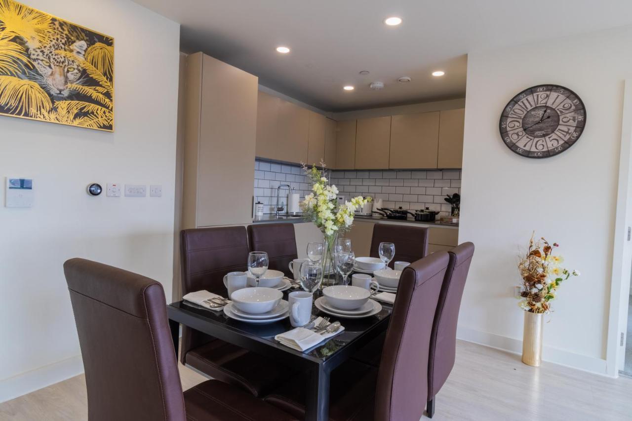 Virexxa Bedford Centre - Executive Suite - 2Bed Flat With Free Parking & Gym Exterior photo