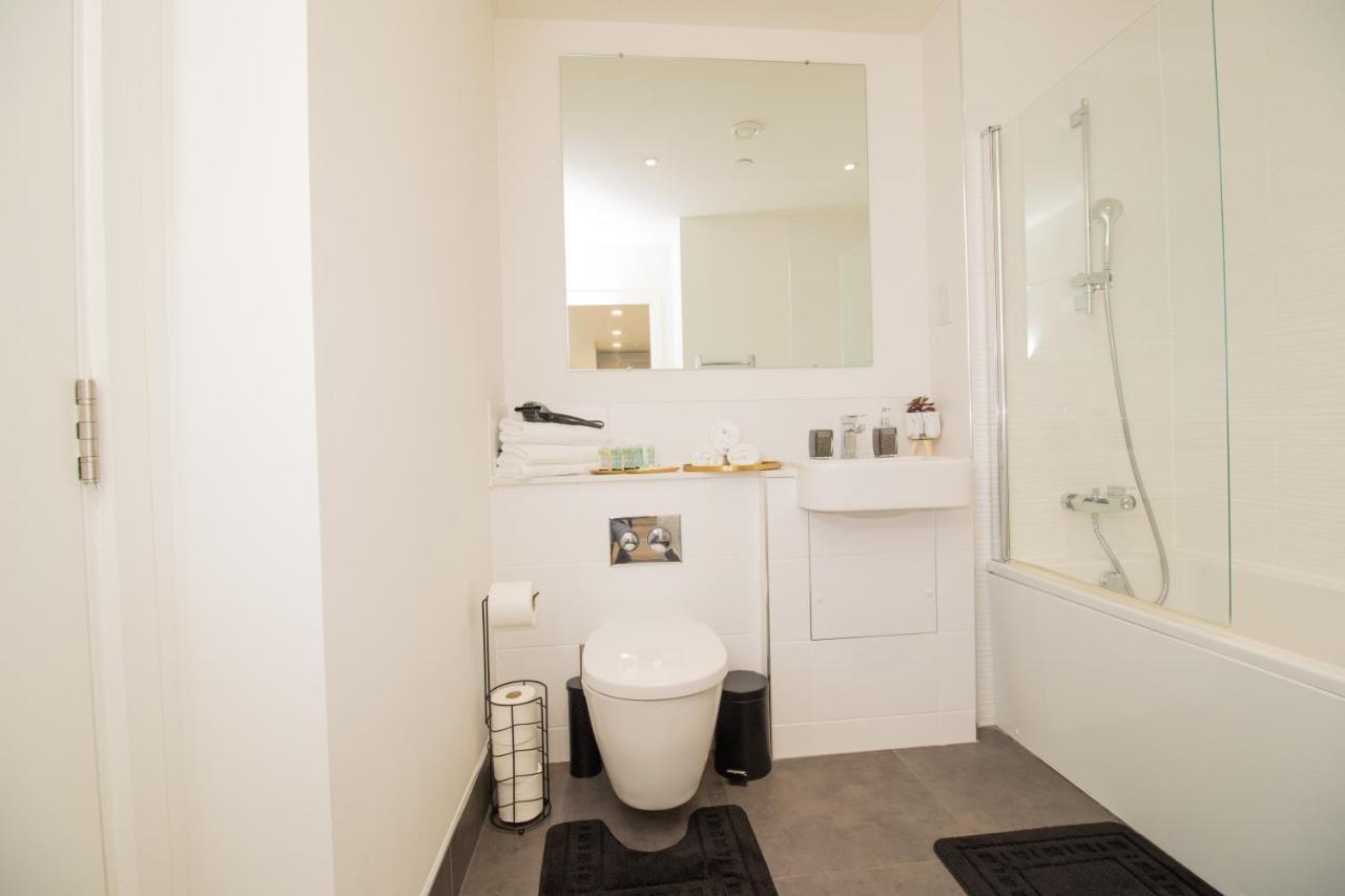 Virexxa Bedford Centre - Executive Suite - 2Bed Flat With Free Parking & Gym Exterior photo