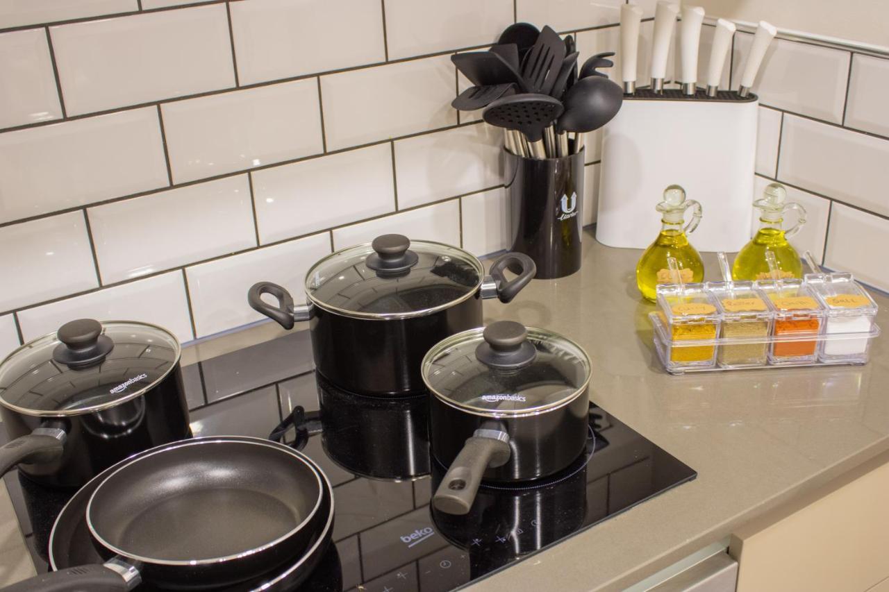 Virexxa Bedford Centre - Executive Suite - 2Bed Flat With Free Parking & Gym Exterior photo